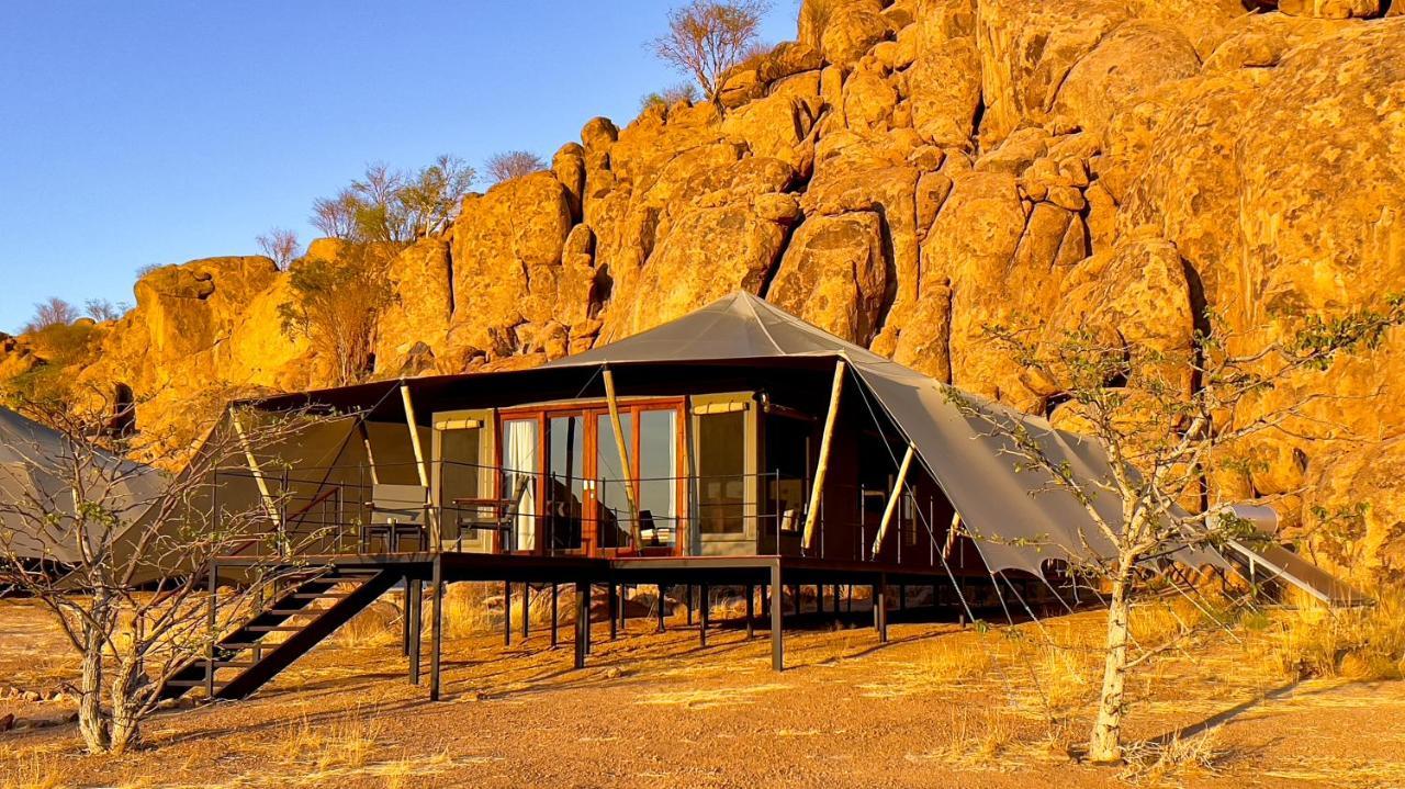 Twyfelfontein Adventure Camp Villa Khorixas Eksteriør billede